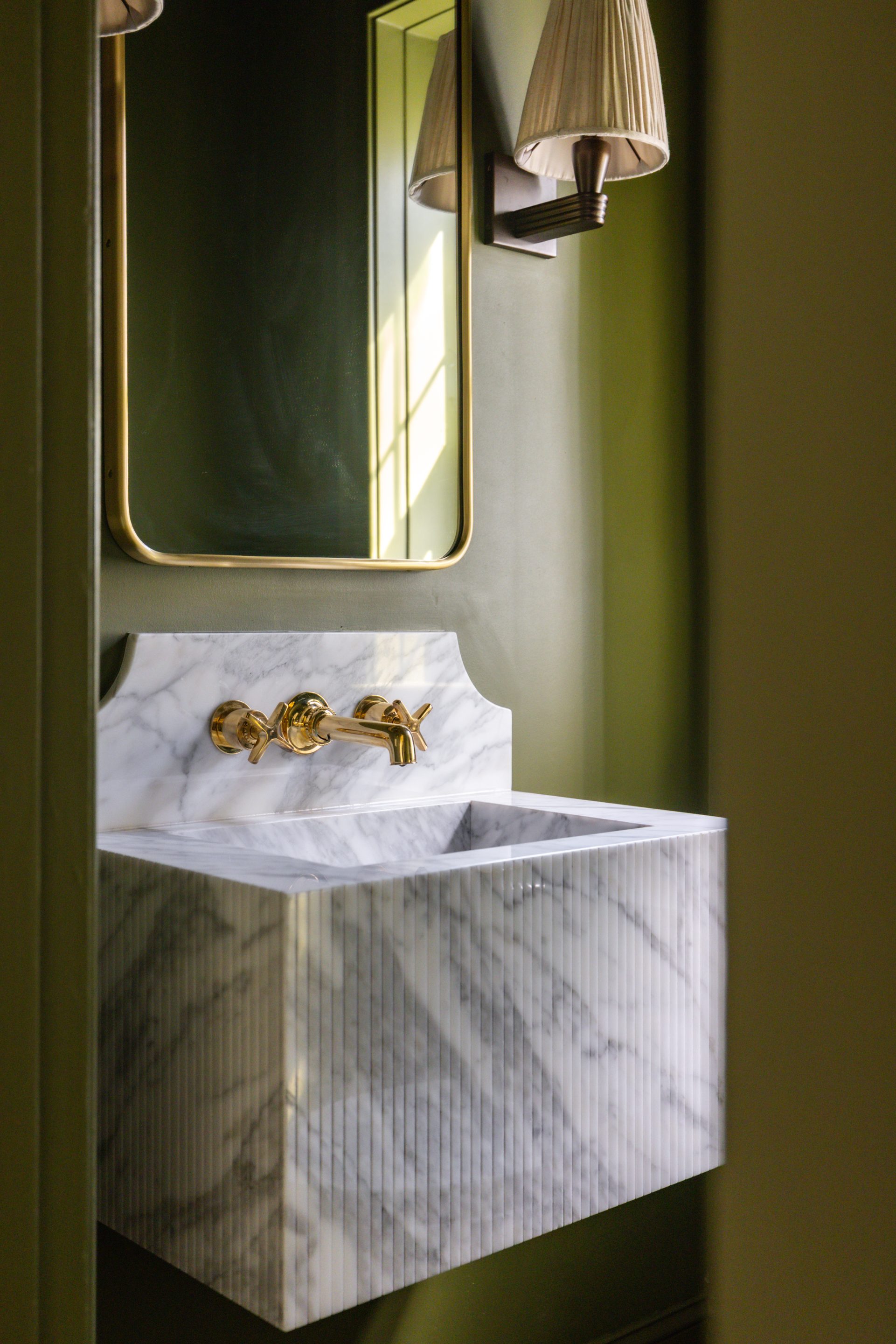 2825McgillHalfbath 3
