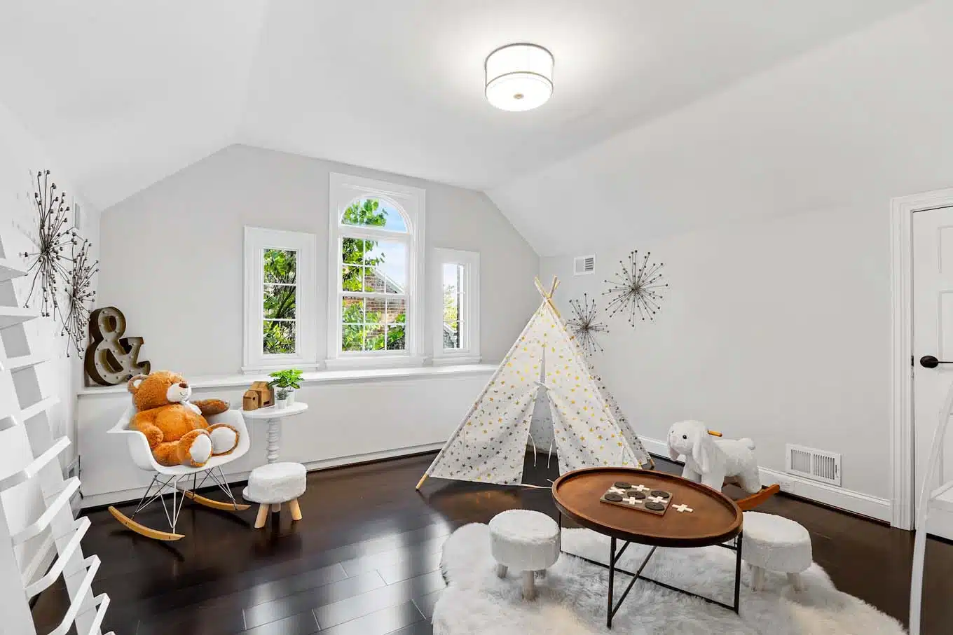 Woodley Rd. NW gallery img 63