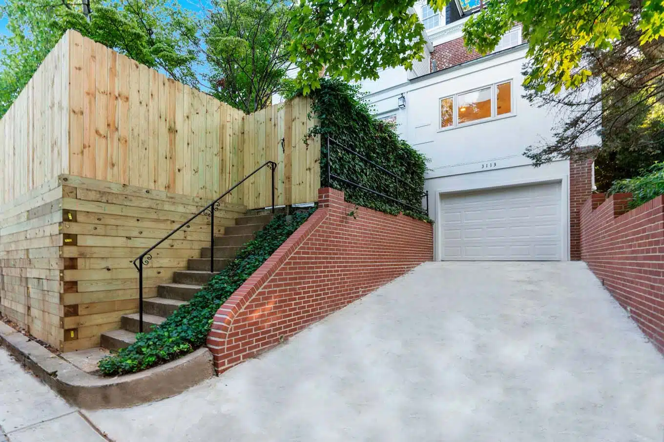 Woodley Rd. NW gallery img 92